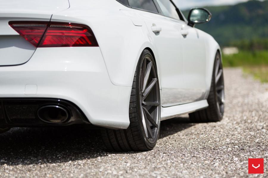 Детали экстерьера Audi RS7 Sportback on Vossen Wheels (CVT) 2017 года  (фото 13 из 52)